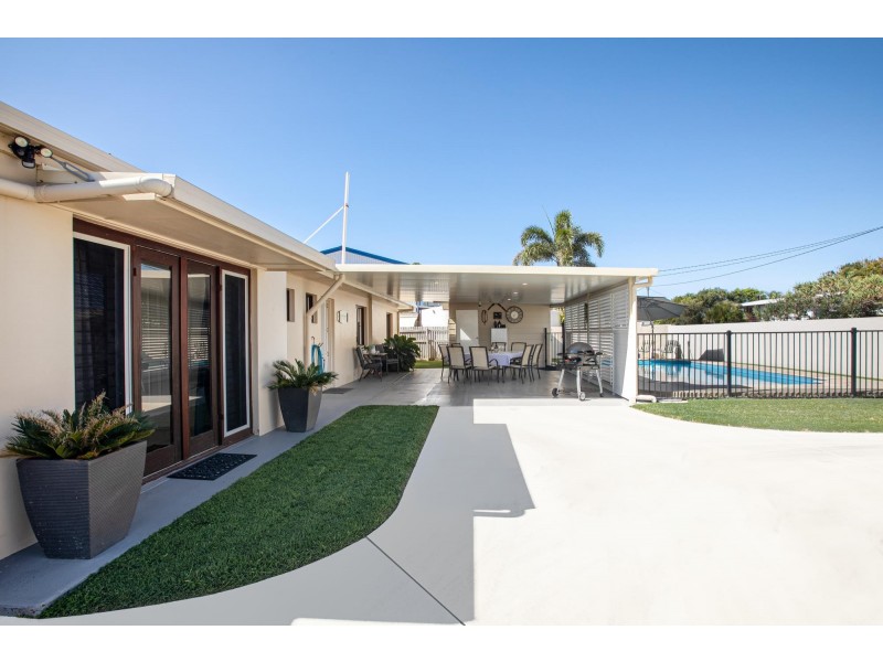 26 Owen Jenkins Drive, Sarina Beach QLD 4737