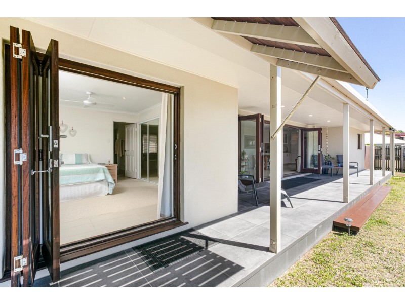 26 Owen Jenkins Drive, Sarina Beach QLD 4737