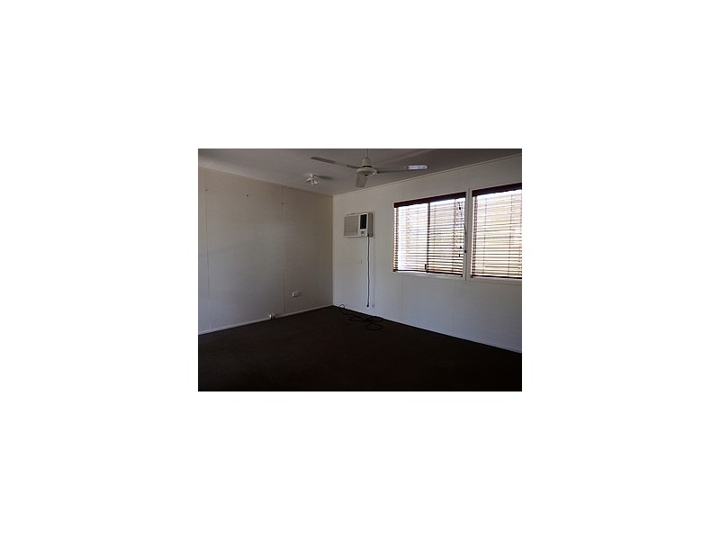 8 Brennan Street, Dysart QLD 4745