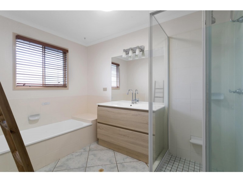 6 Chapman Court, Eimeo QLD 4740