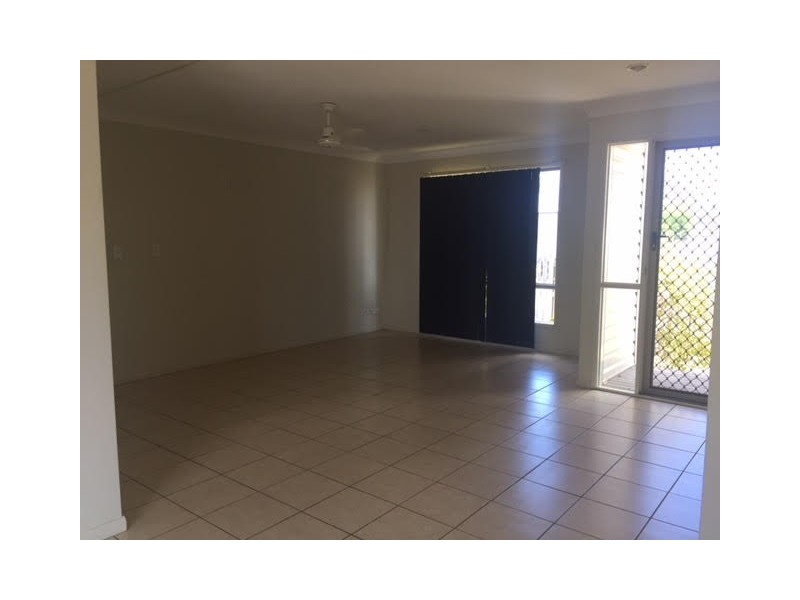 21D Beresford Crescent, Dysart QLD 4745