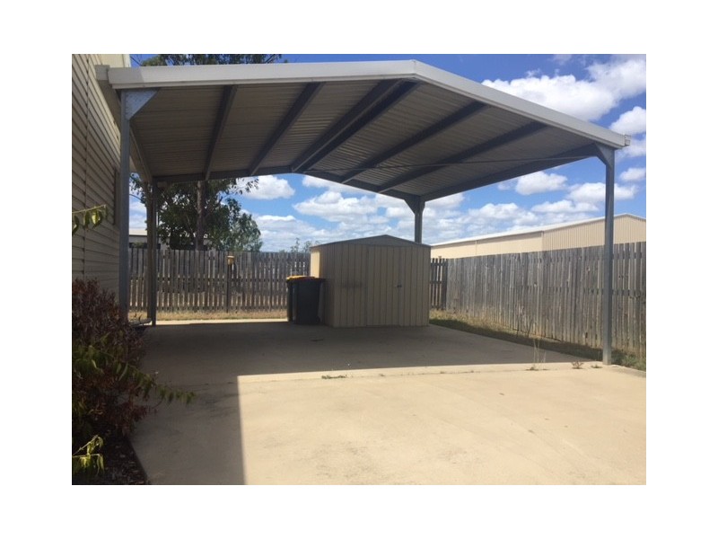 21D Beresford Crescent, Dysart QLD 4745