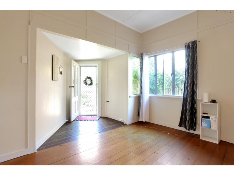 10 Swan Street, Armstrong Beach QLD 4737