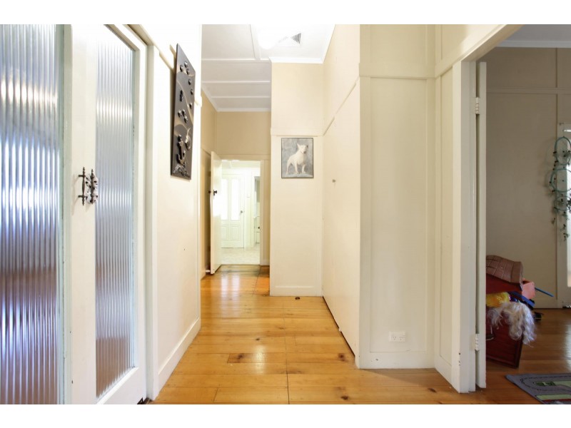 10 Swan Street, Armstrong Beach QLD 4737