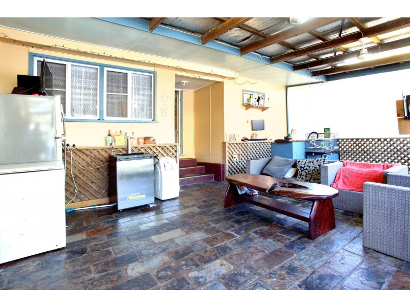 10 Swan Street, Armstrong Beach QLD 4737