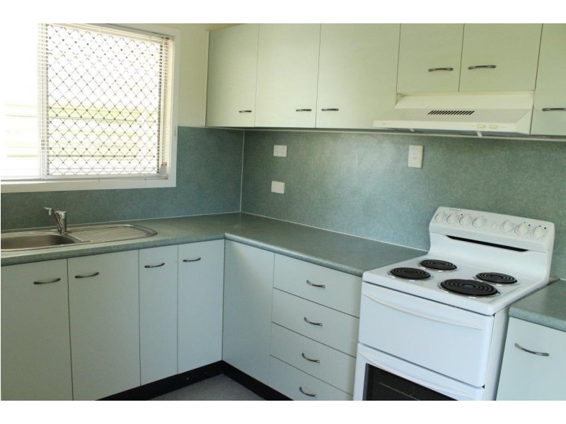 9 Kangaroo Drive, Moranbah QLD 4744
