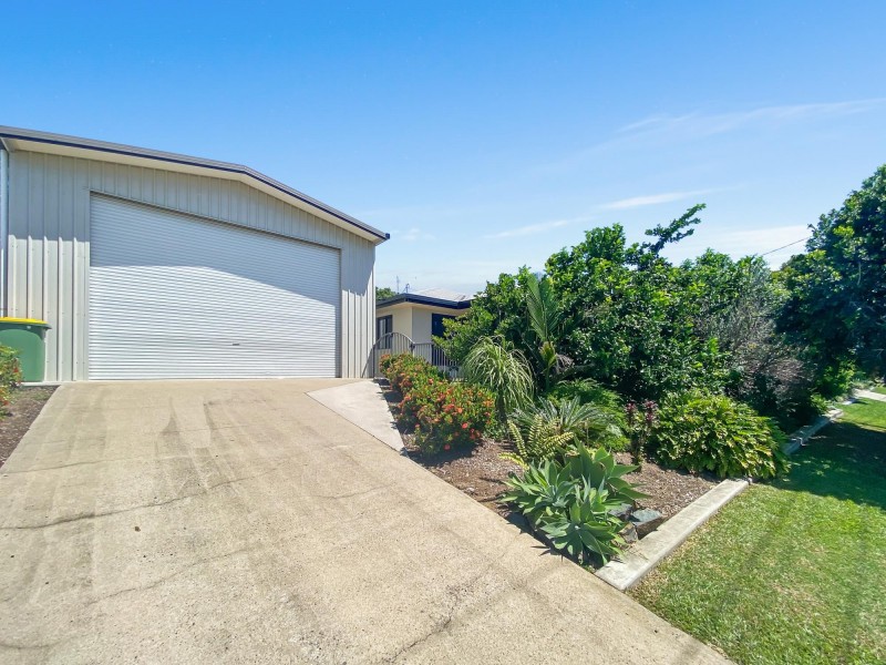 25 Brooksfield Drive, Sarina Beach QLD 4737
