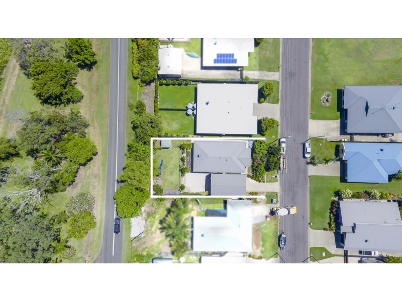 25 Brooksfield Drive, Sarina Beach QLD 4737