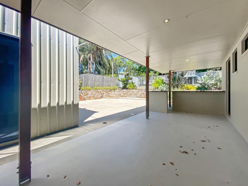 25 Brooksfield Drive, Sarina Beach QLD 4737