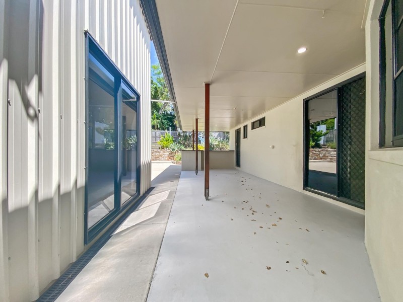 25 Brooksfield Drive, Sarina Beach QLD 4737