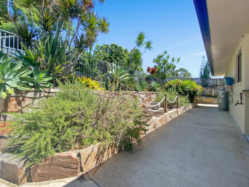 25 Brooksfield Drive, Sarina Beach QLD 4737