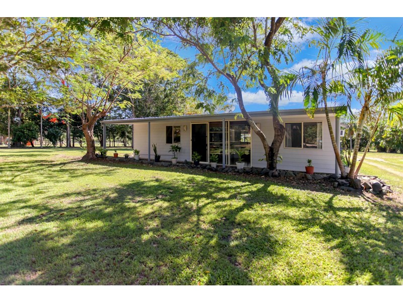 53 Rainbow Street, Armstrong Beach QLD 4737