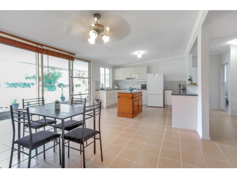 53 Rainbow Street, Armstrong Beach QLD 4737