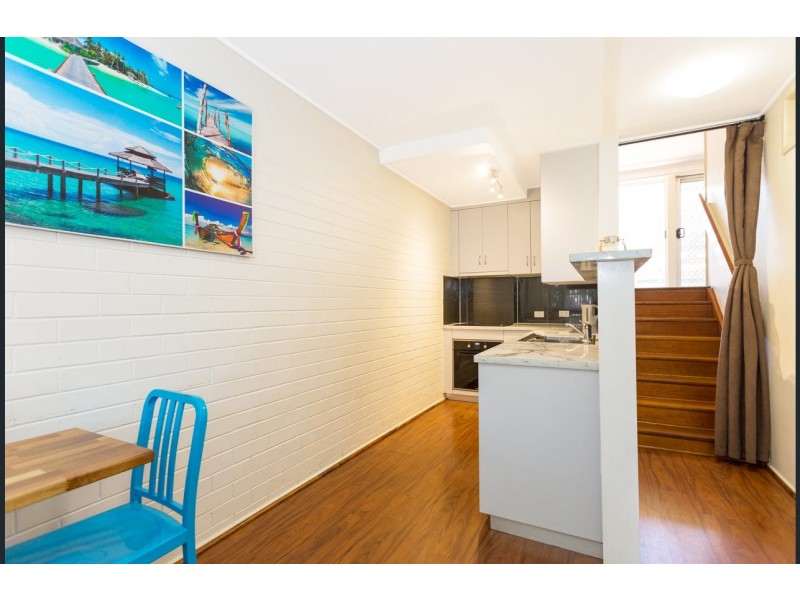 2/82 Evan Street, Mackay QLD 4740