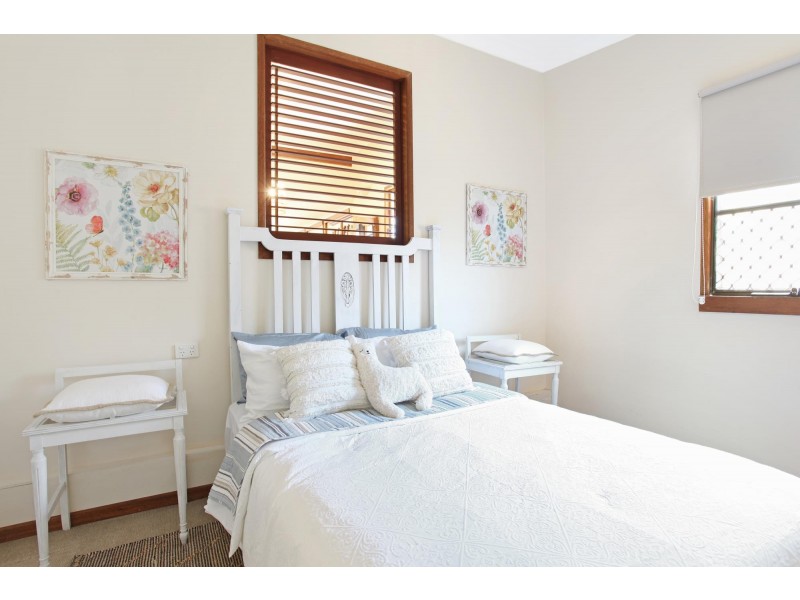 26 The Esplanade, Grasstree Beach QLD 4740