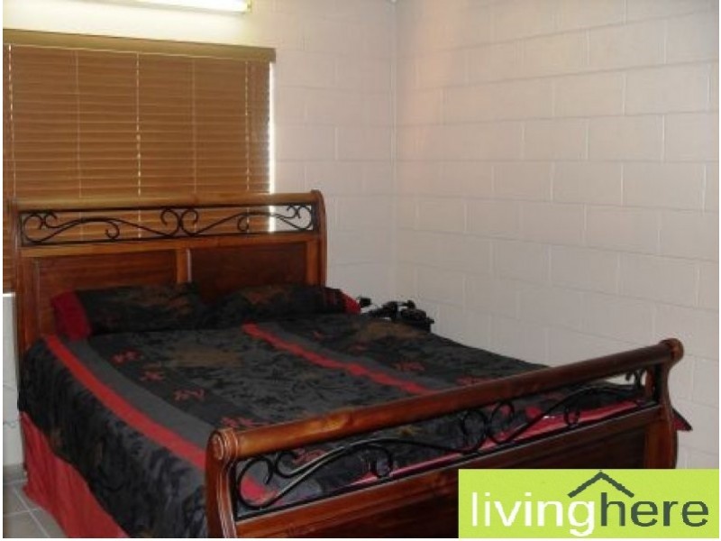 2/4 East Gordon Street, Mackay QLD 4740