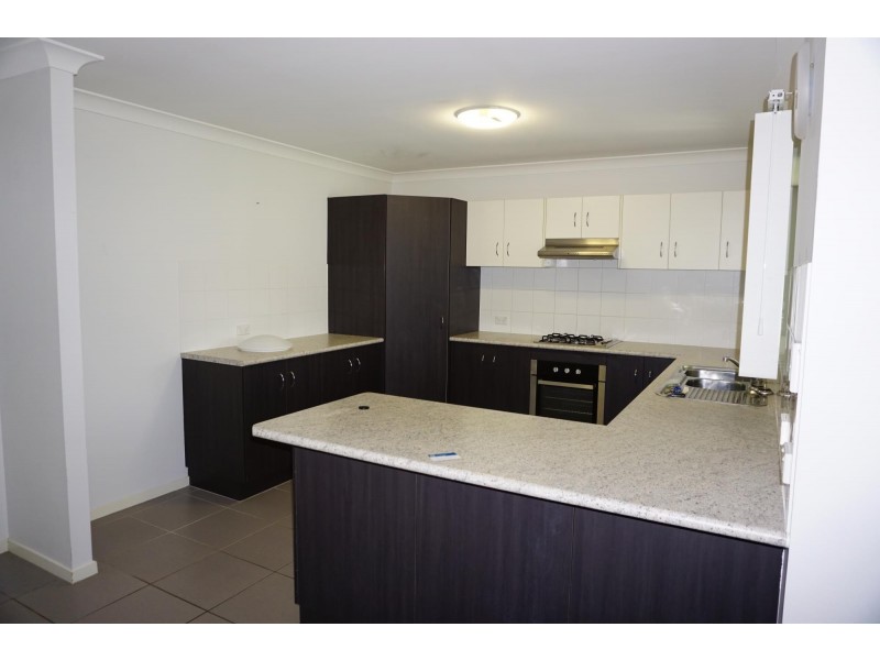 10 Schooner Avenue, Shoal Point QLD 4750