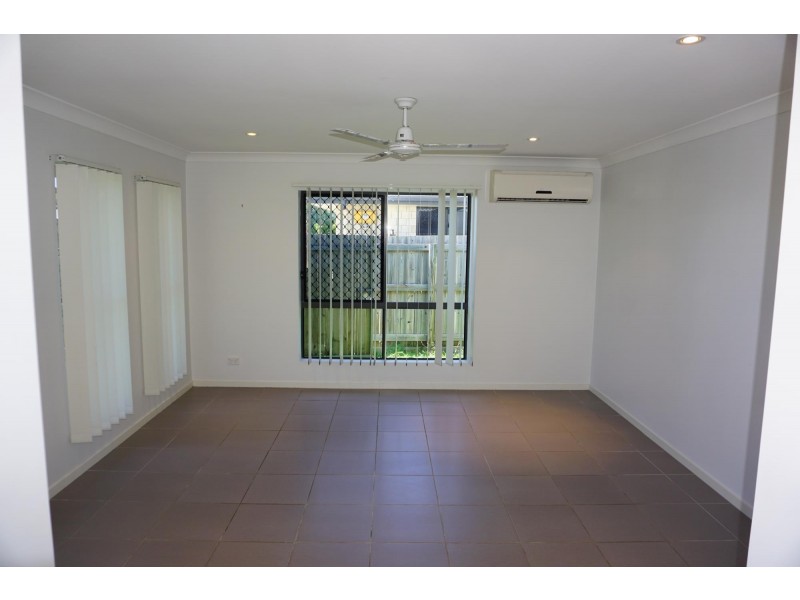 10 Schooner Avenue, Shoal Point QLD 4750