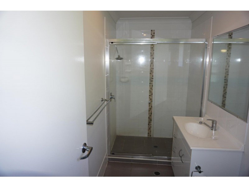 10 Schooner Avenue, Shoal Point QLD 4750