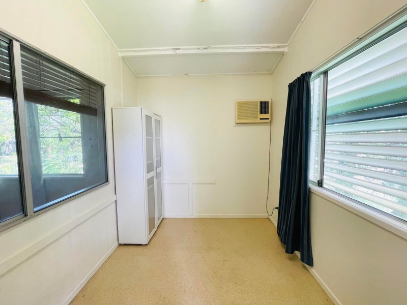 1 kellerman Drv, Moranbah QLD 4744