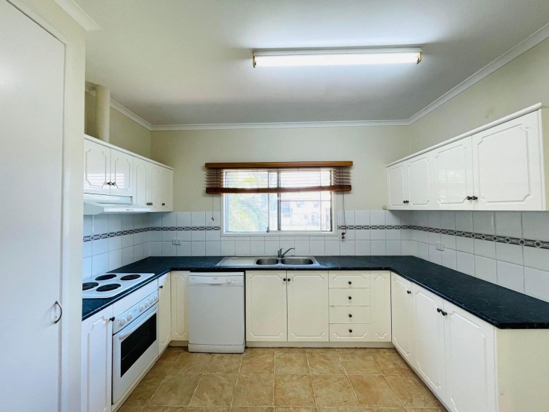 1 kellerman Drv, Moranbah QLD 4744