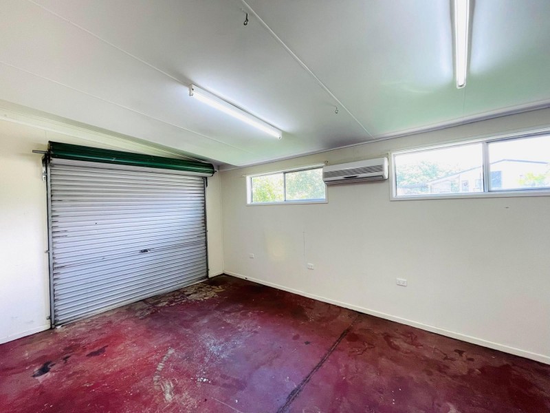 1 kellerman Drv, Moranbah QLD 4744