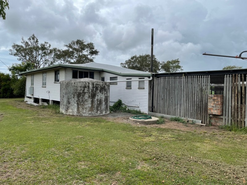 93483 Bruce Highway, Rosella QLD 4740