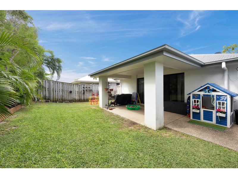 22A Newport Pde, Blacks Beach QLD 4740