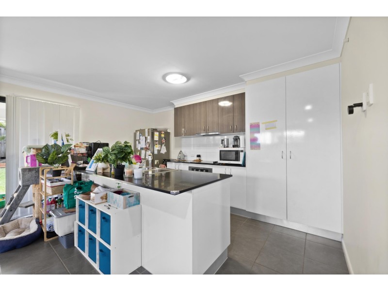 22A Newport Pde, Blacks Beach QLD 4740