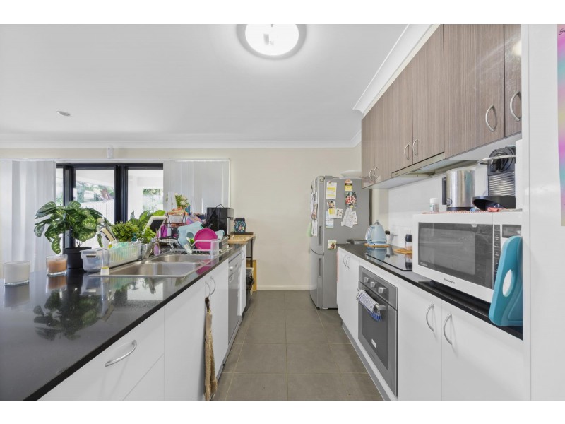 22A Newport Pde, Blacks Beach QLD 4740