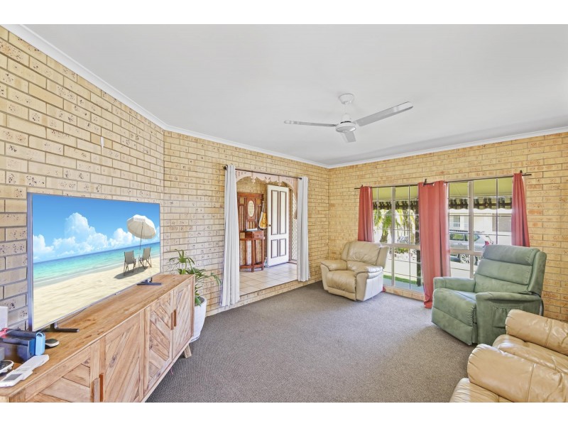 48 Bradman Drive, Glenella QLD 4740