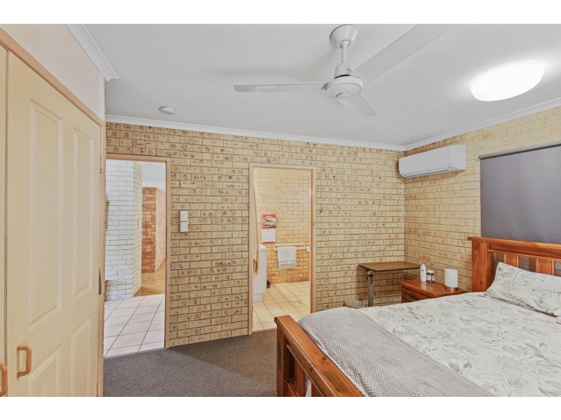 48 Bradman Drive, Glenella QLD 4740