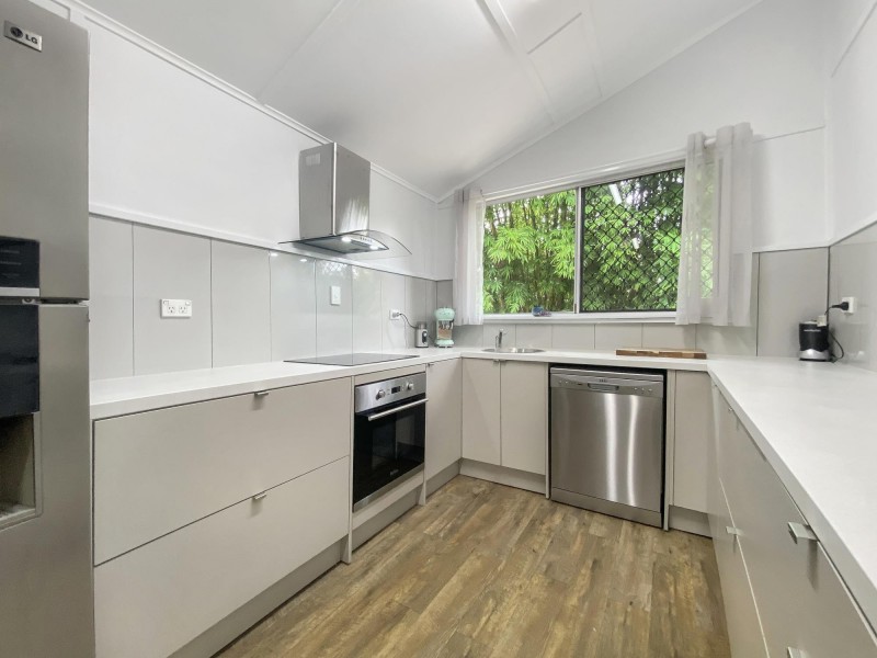 144 Broad Street, Sarina QLD 4737