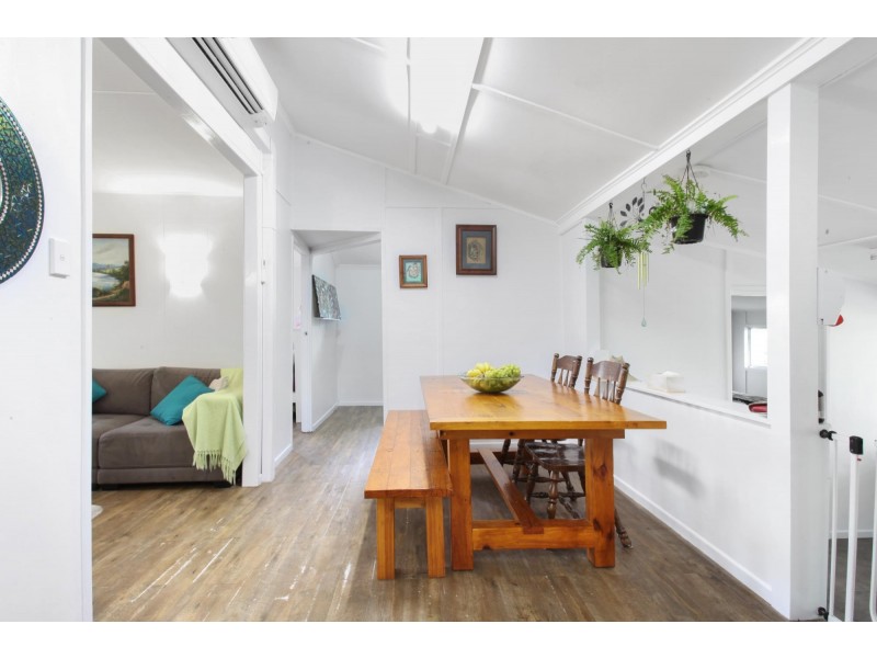 144 Broad Street, Sarina QLD 4737