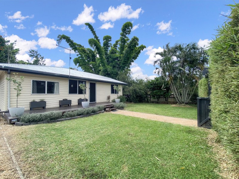 144 Broad Street, Sarina QLD 4737