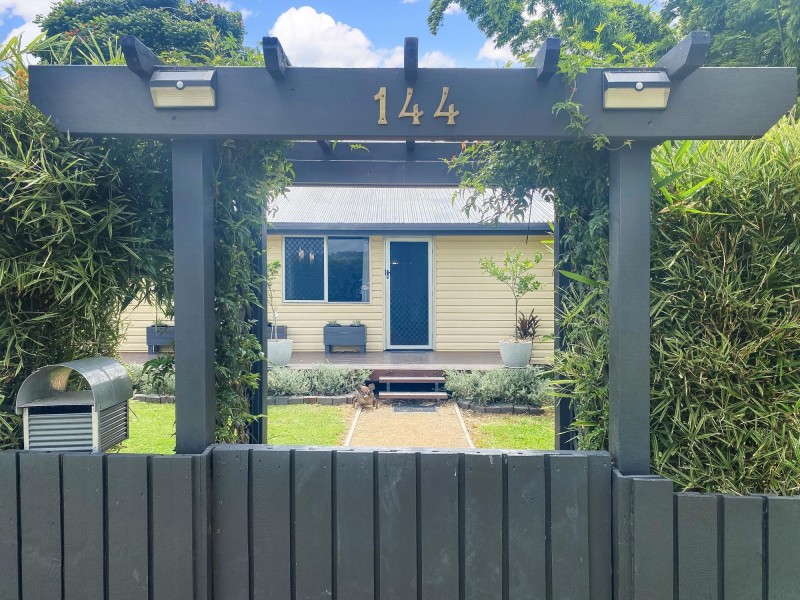 144 Broad Street, Sarina QLD 4737