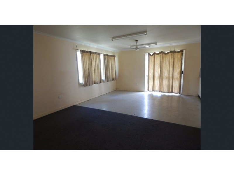 77 Winterer Crescent, Dysart QLD 4745