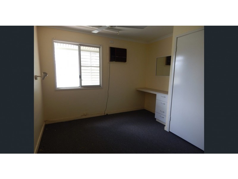 77 Winterer Crescent, Dysart QLD 4745