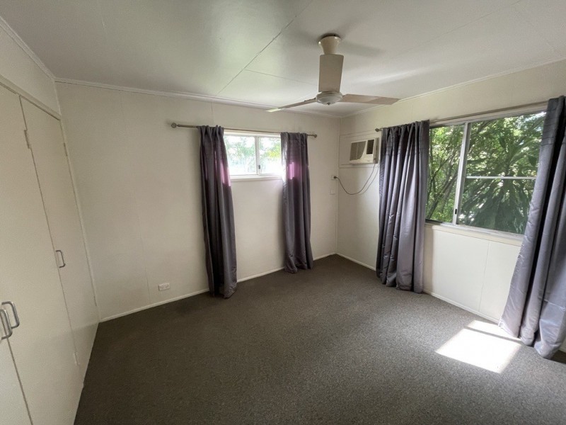 40 Winterer Crescent, Dysart QLD 4745