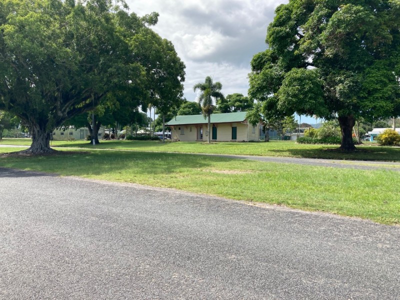 8 Patricia Court, Mirani QLD 4754