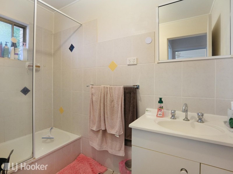 1&2/49 Wattle Street, Andergrove QLD 4740