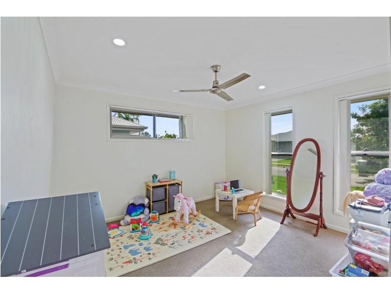 12 Cable Court, Blacks Beach QLD 4740