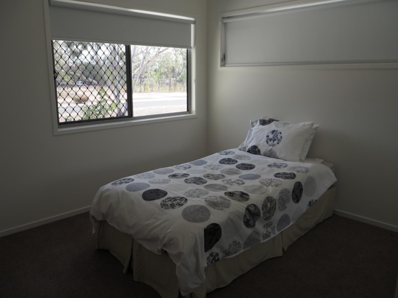 12 Matheson Ct, Middlemount QLD 4746