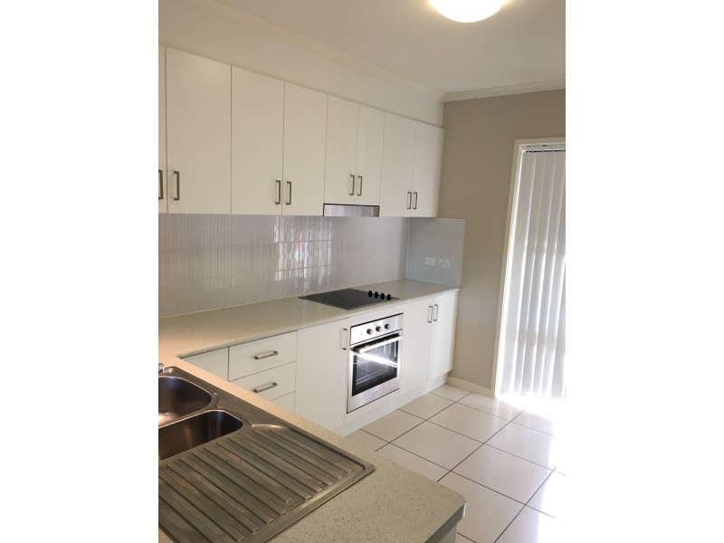 32/7 Bilgola Place, Blacks Beach QLD 4740