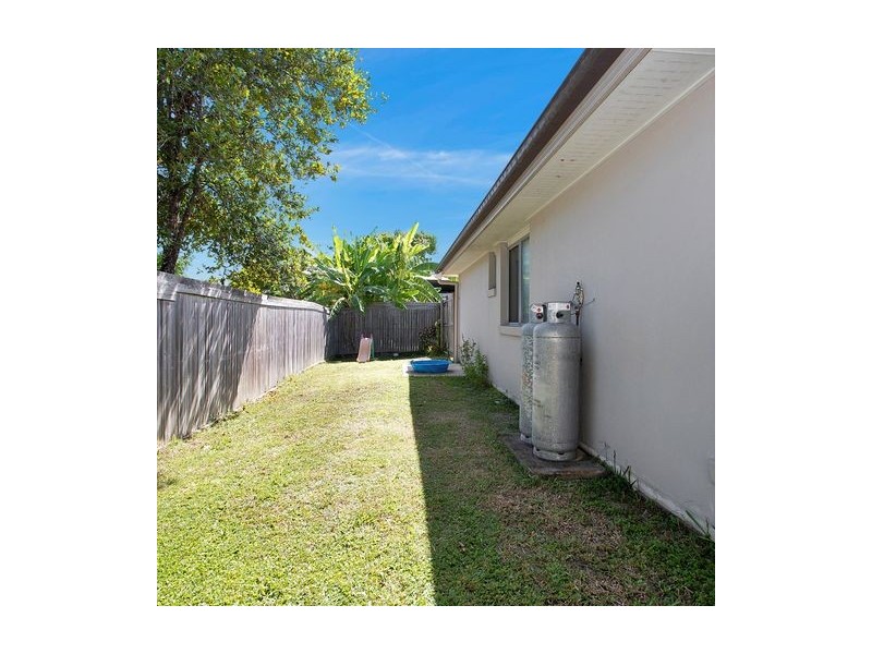 1/8 Maud Street, Mirani QLD 4754