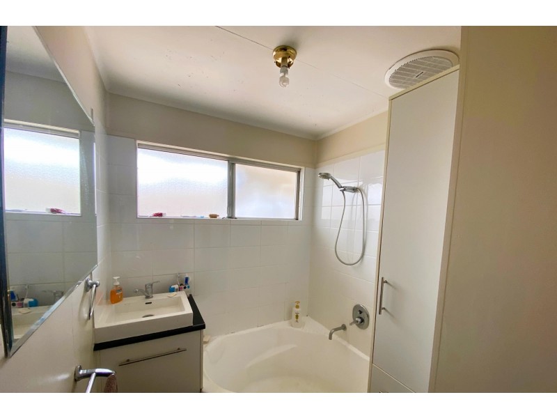 20 Forrest Drive, Moranbah QLD 4744