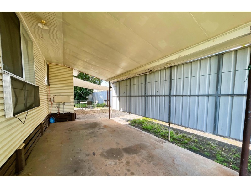 20 Forrest Drive, Moranbah QLD 4744
