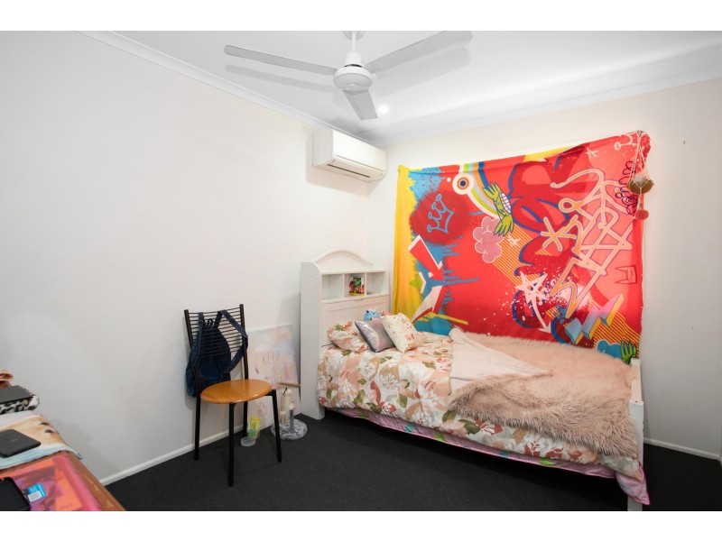 4 Bakker Crescent, Eimeo QLD 4740