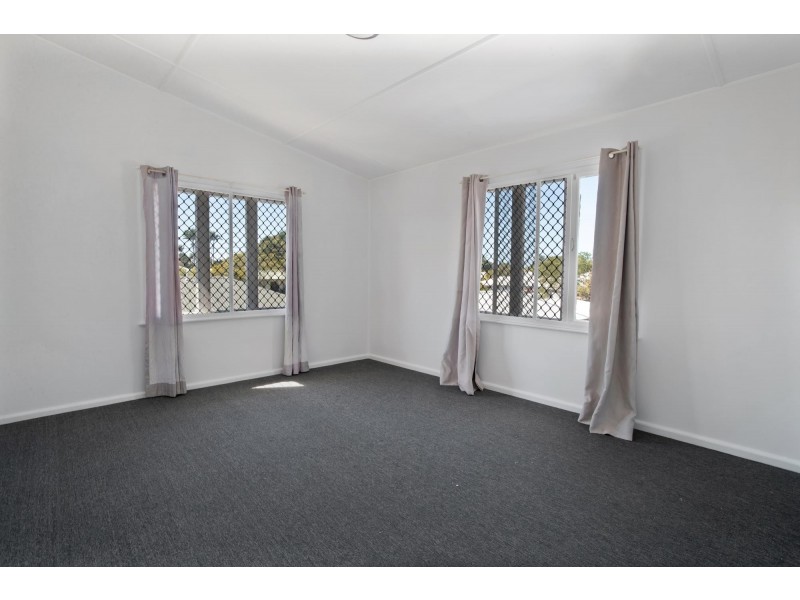 27 Field Street, West Mackay QLD 4740