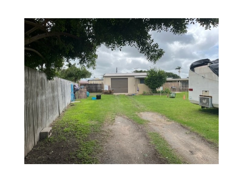6 Alexandra Road, Alexandra QLD 4740